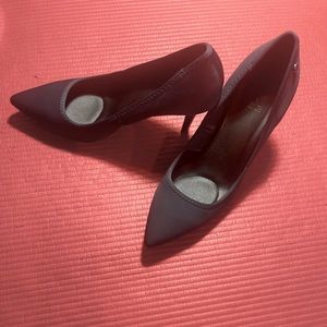 Vera Wang Blue Heels